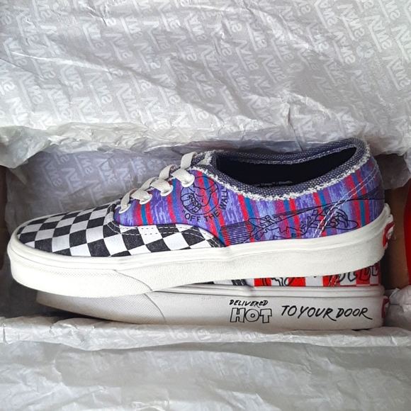 Vans X Stranger Things "Sufer Boy" Authentic *NWT* - Picture 12 of 16